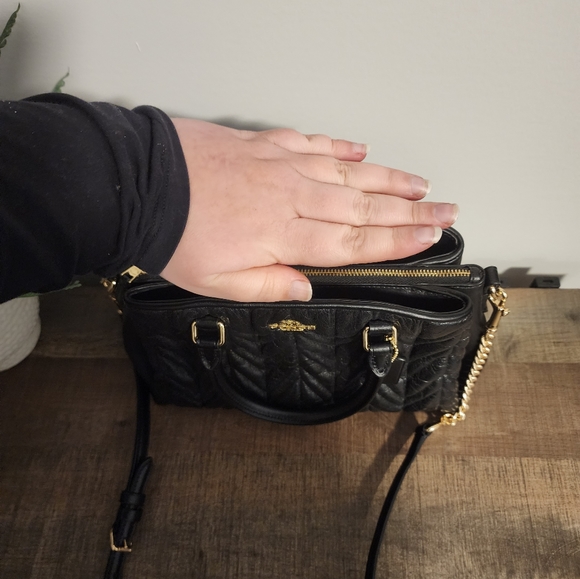 Coach quilted purse - Picture 5 of 6